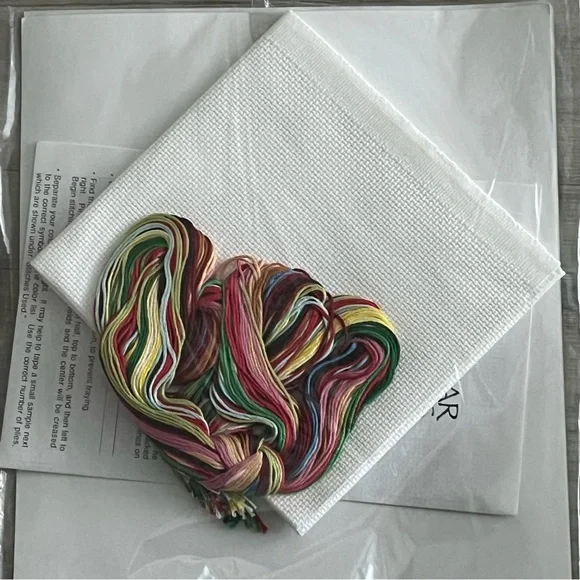 NWT Candamar Designs Inc Holiday Traditions Joy Bear Counted Cross Stitch Kit - Picture 9 of 10